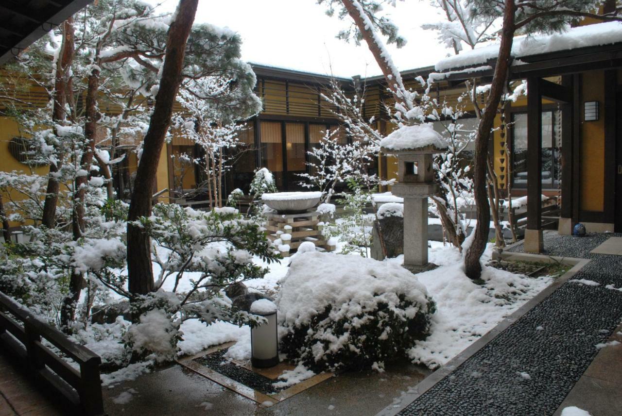 Ryokan Biwako Hanakaido 4*